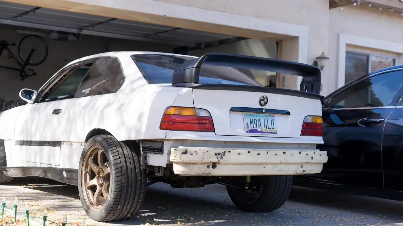 Zdjęcie BMW E36 LTW spoiler - popraw wydajność i styl swojego auta